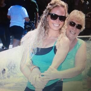 Meet your Posher, Kayla